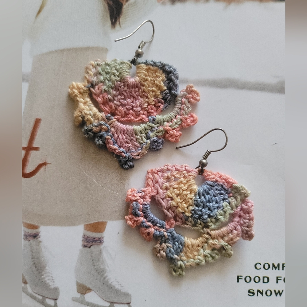 CROCHET Vintage Multicolor Earrings